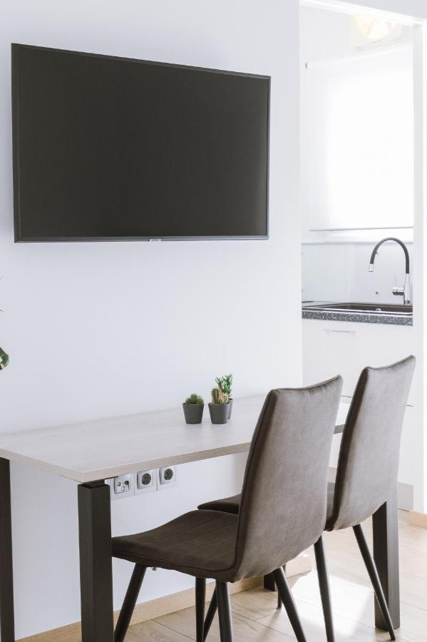 Minimal Apartment On The Shadow Of The Acropolis Ateny Zewnętrze zdjęcie